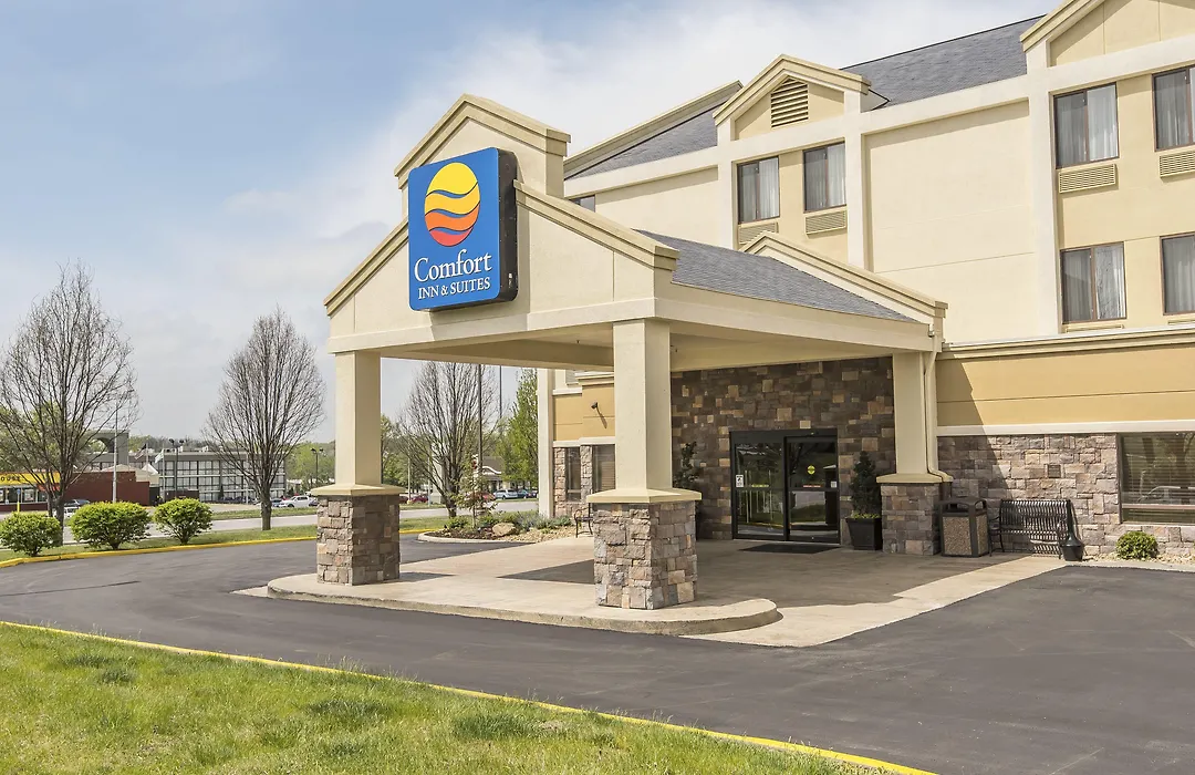 Comfort Inn & Suites Kansas City - Northeast-1