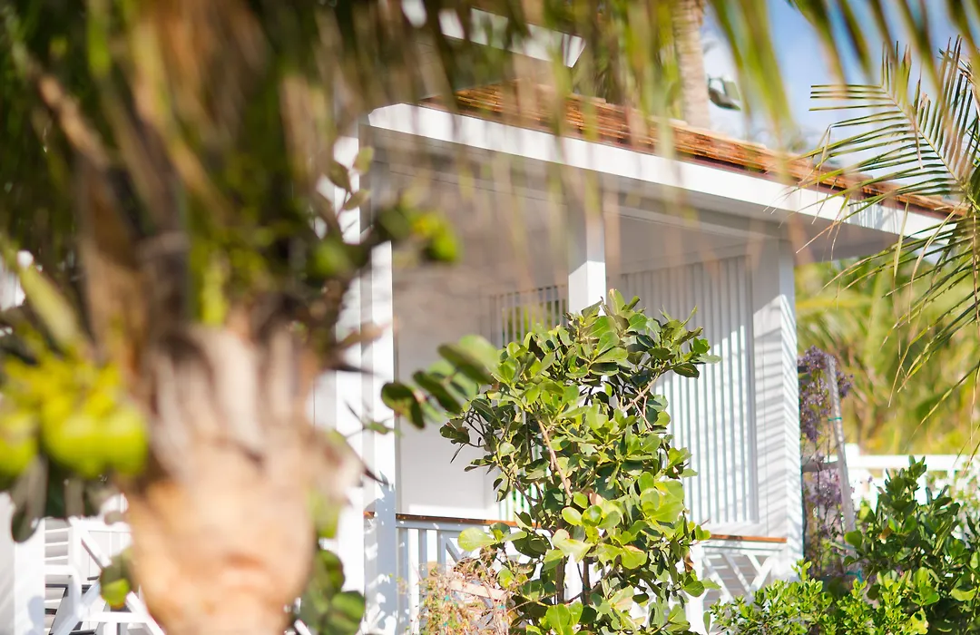 Coral Sands Inn & Cottages-1