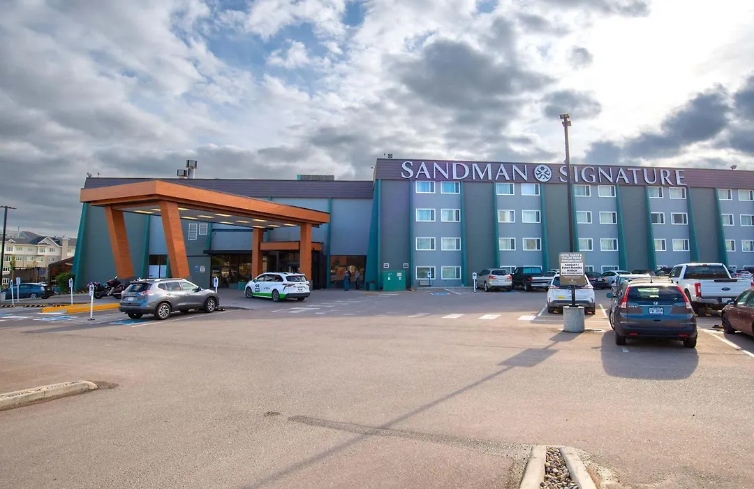 Sandman Signature Lethbridge Lodge-1