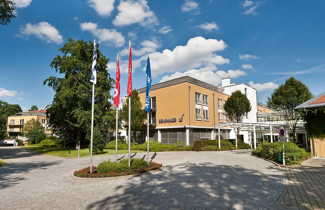 Seminaris Seehotel Potsdam-1