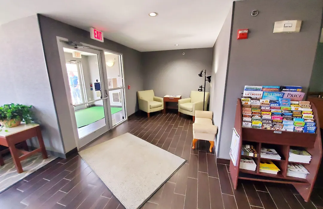 Americas Best Value Inn Racine-1
