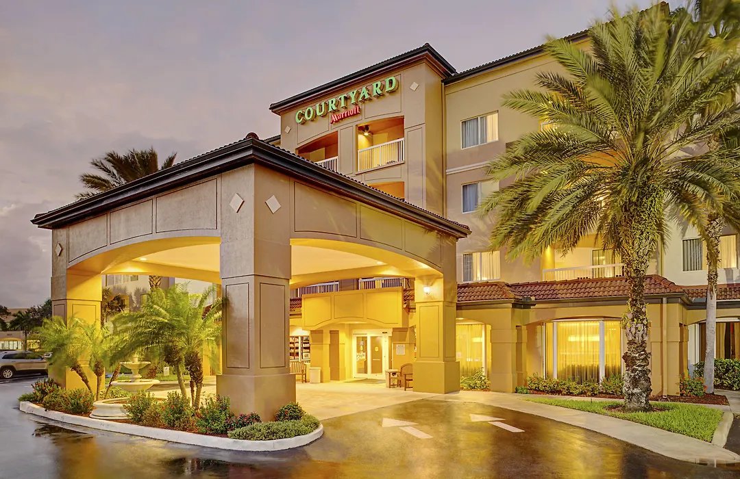 Courtyard By Marriott West Palm Beach Airport-1