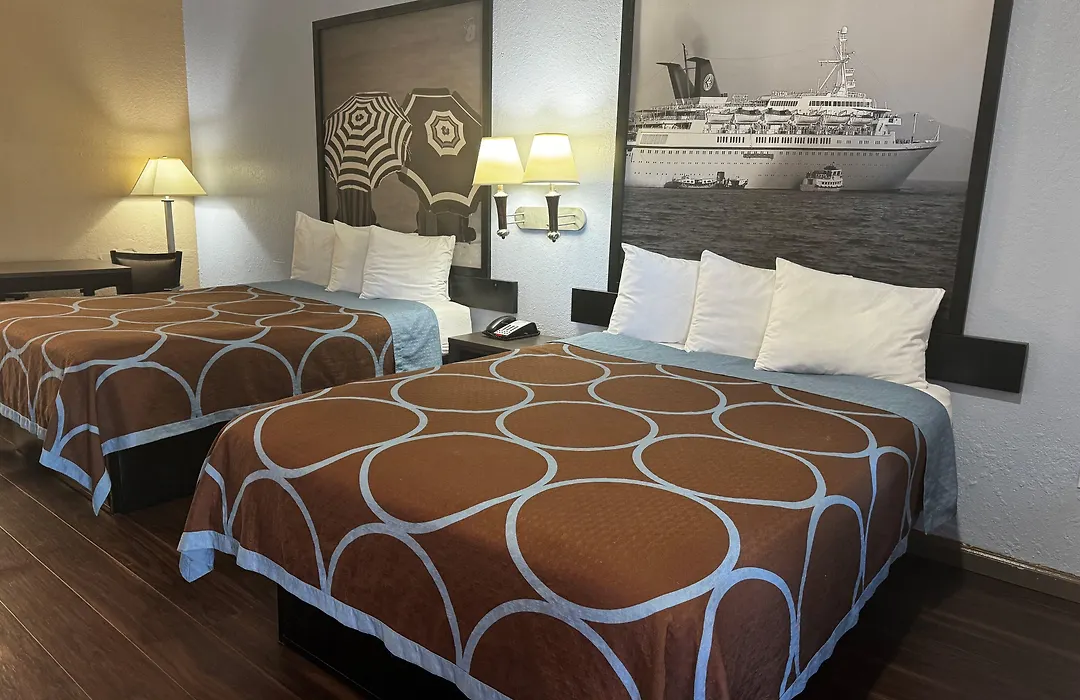 Super 8 By Wyndham Galveston-1