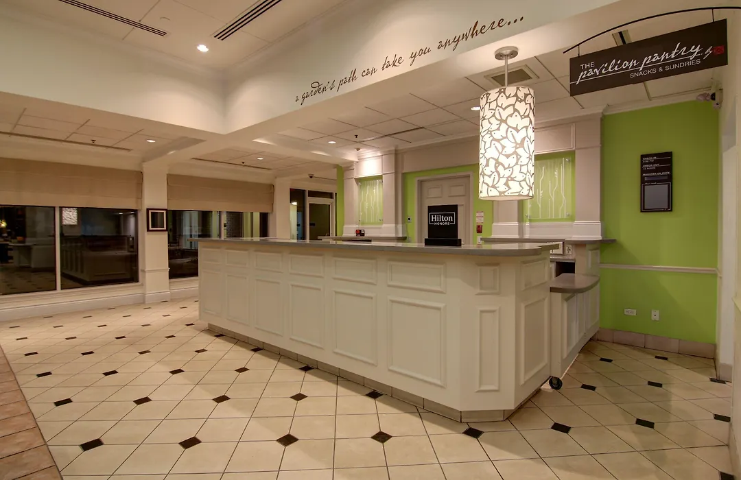 Hilton Garden Inn Toronto/Mississauga-1