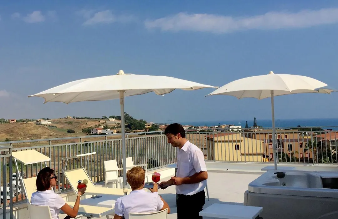 Hotel Costazzurra Museum & Spa-1