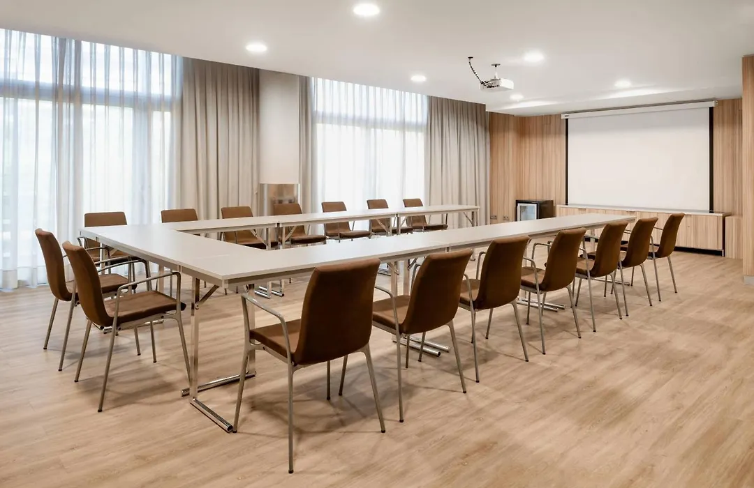 Ac Hotel Som By Marriott-1