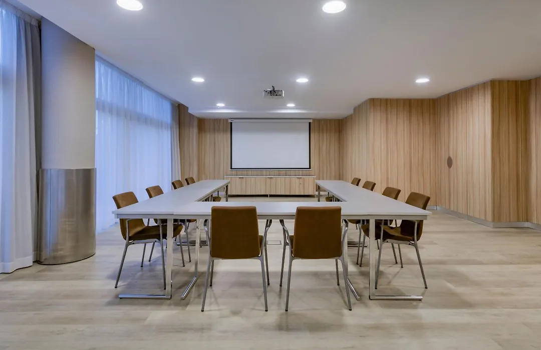 Ac Hotel Som By Marriott-1