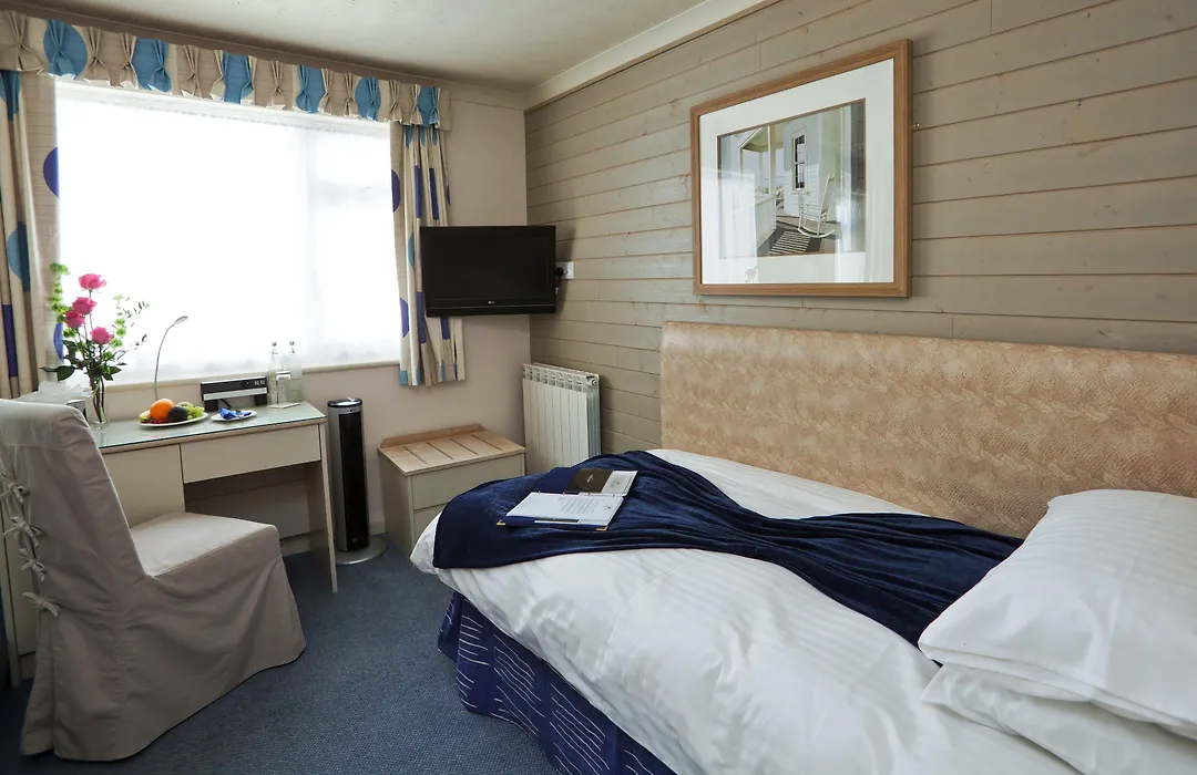 Cobo Bay Hotel-1