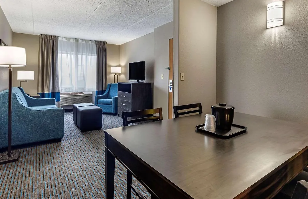 Comfort Inn Griswold-1