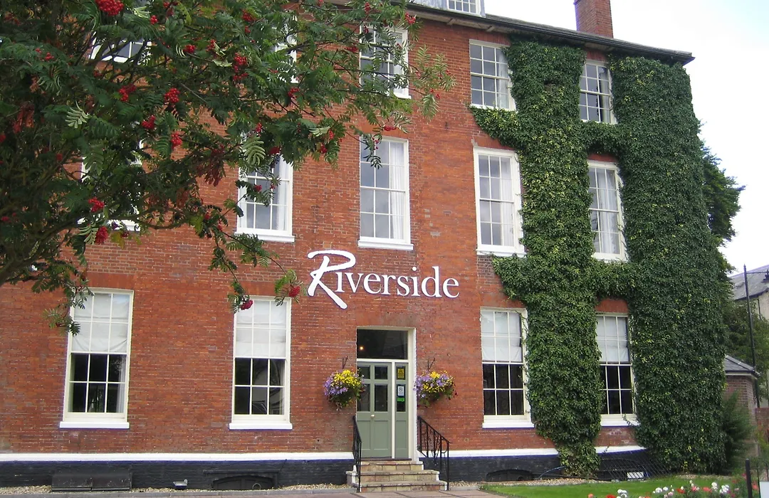 The Riverside House Hotel-1