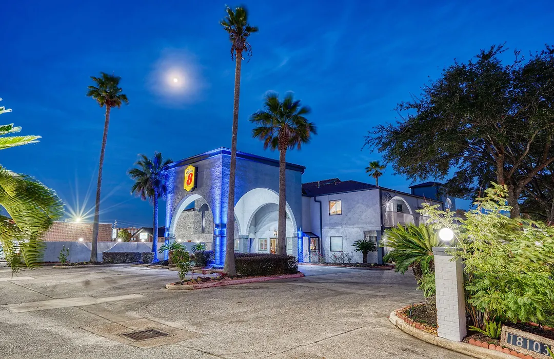 Super 8 By Wyndham Houston Webster Nasa-1