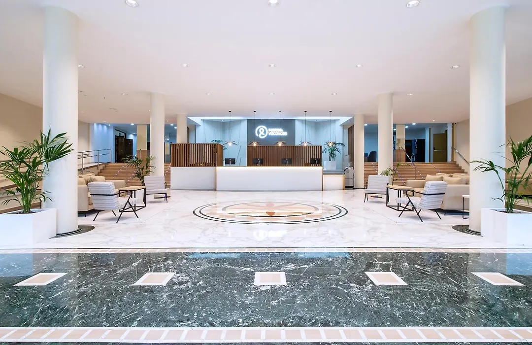 Hotel Benidorm East By Pierre & Vacances-1