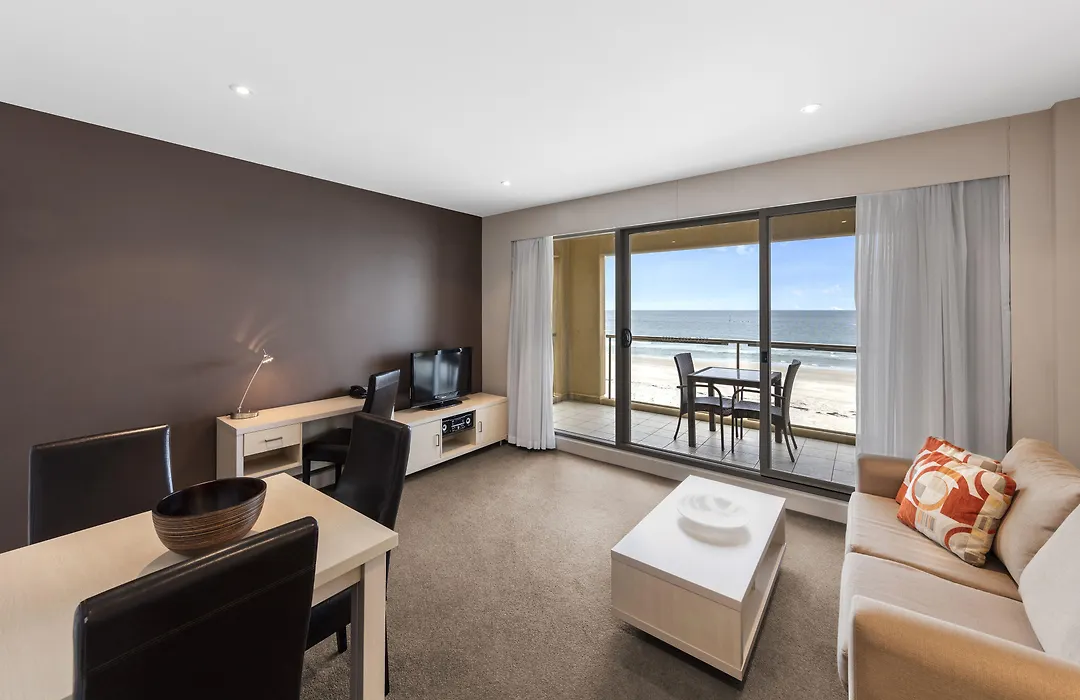Oaks Glenelg Plaza Pier Suites-1