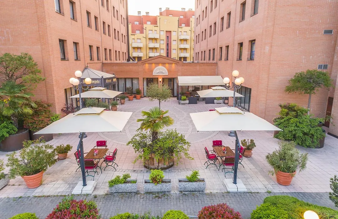 Hotel Michelangelo-1