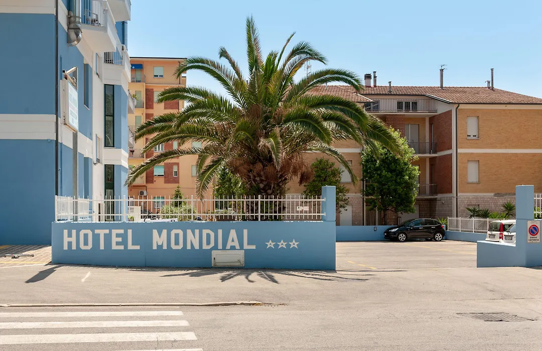 Hotel Mondial-1