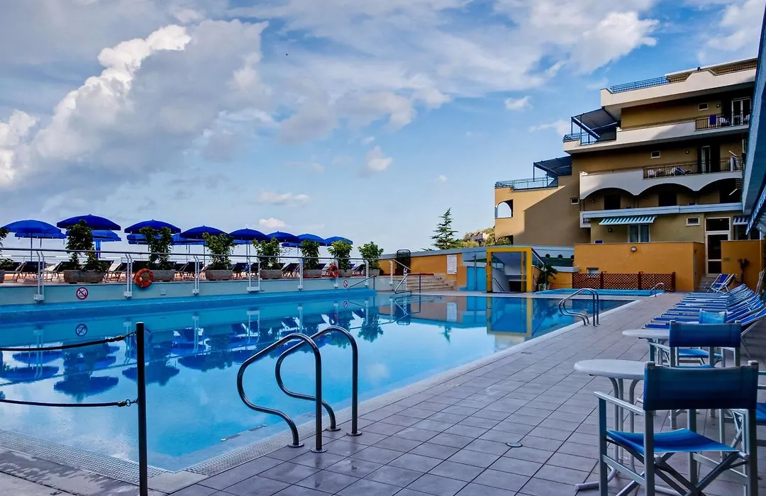 Best Western Hotel La Solara-1
