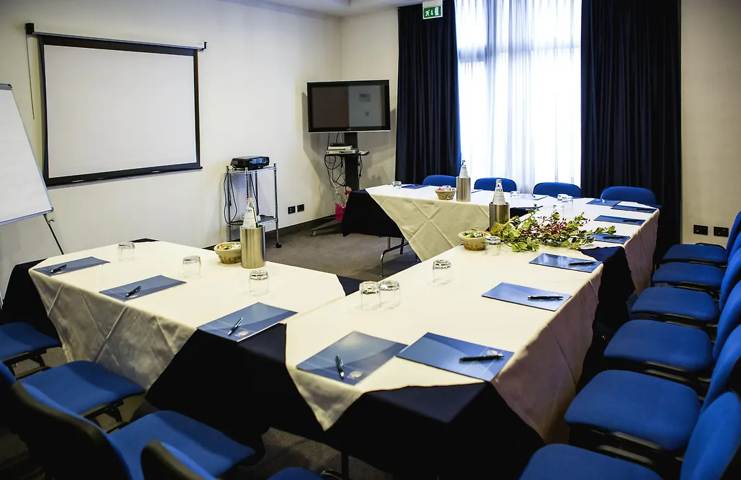 Mh Hotel Piacenza Fiera-1