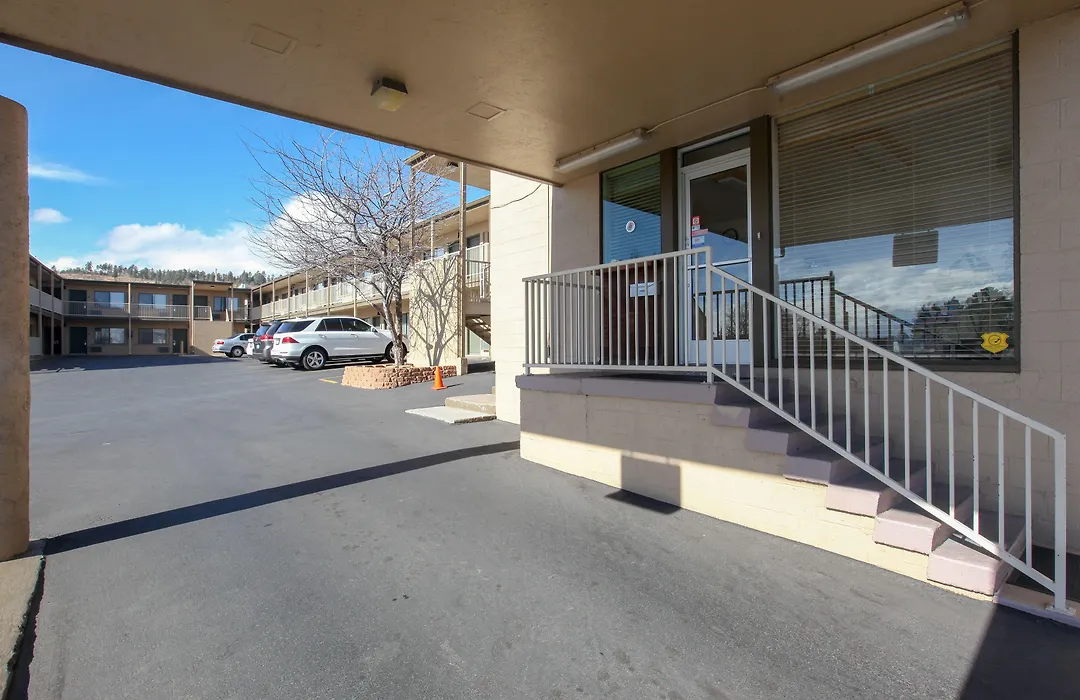 Highland Country Inn Flagstaff-1