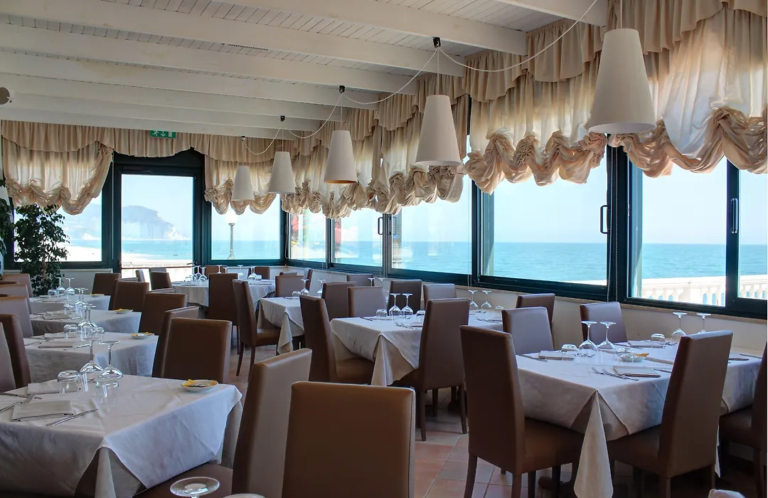 Hotel Brigantino Non Dista-1