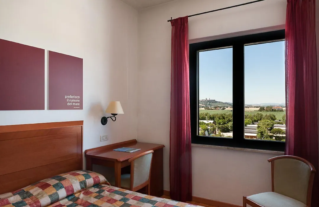 Hotel Brigantino Non Dista-1