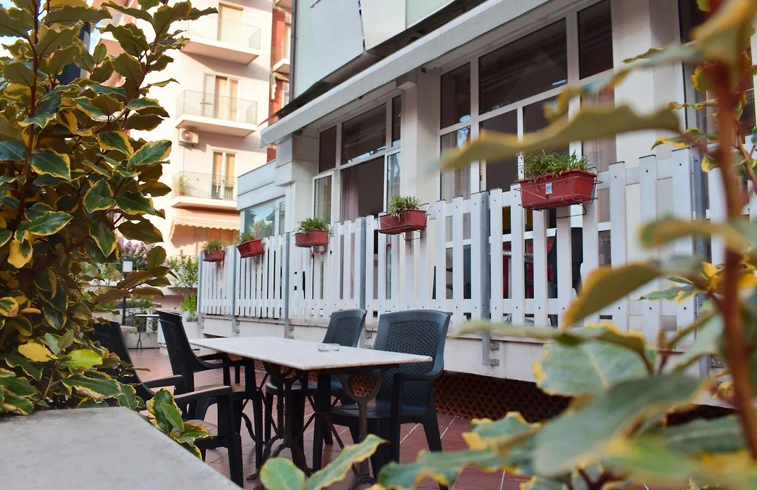 Hotel Bamby-1