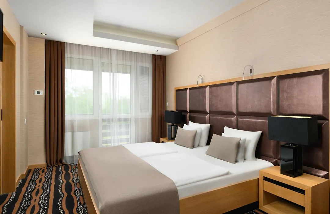 Aquaticum Debrecen Termal & Wellness Hotel-1