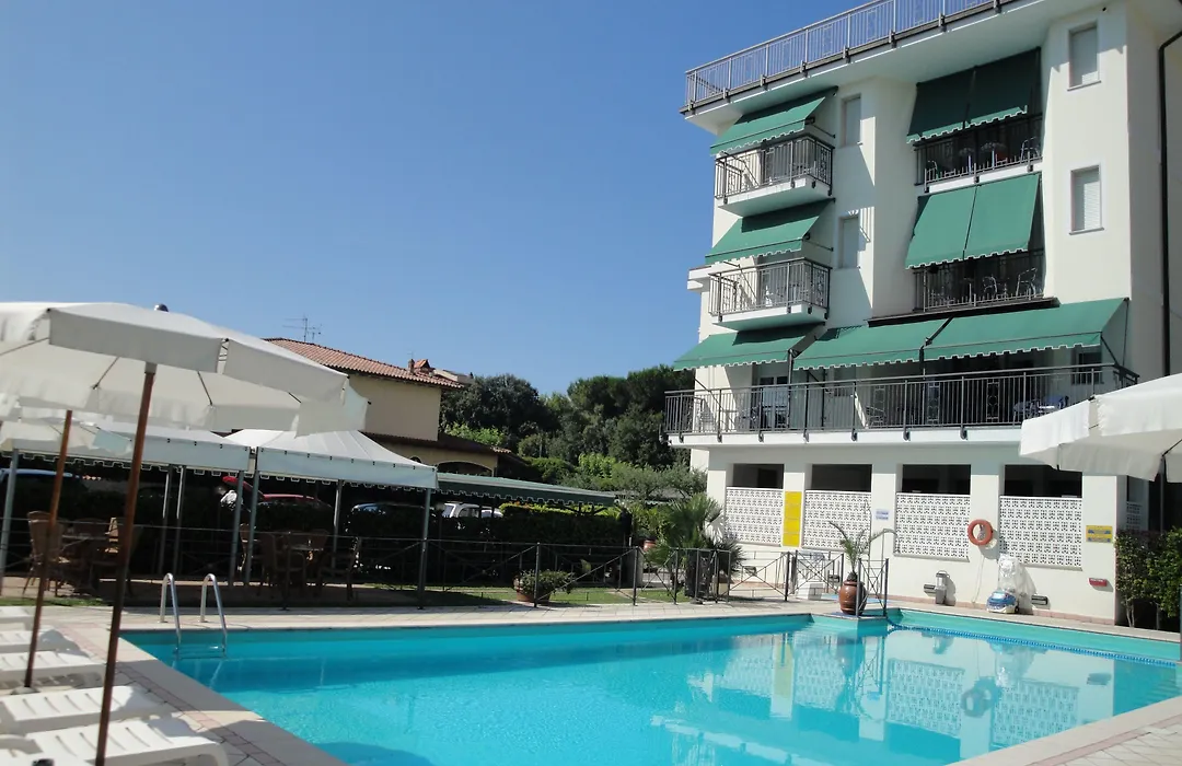 Hotel Suisse-1