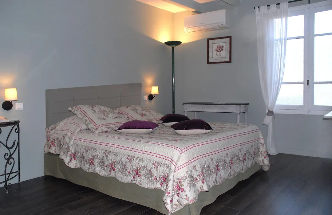 Hôtel Ermitage Avignon-1
