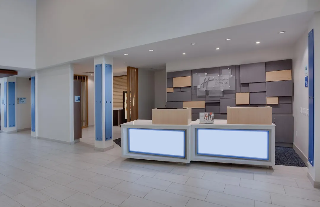 Holiday Inn Express Hotel & Suites Fort Lauderdale Airport/Cruise Port By Ihg-1