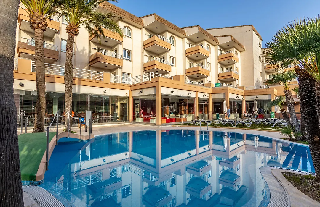 Hotel Illot Suites-1