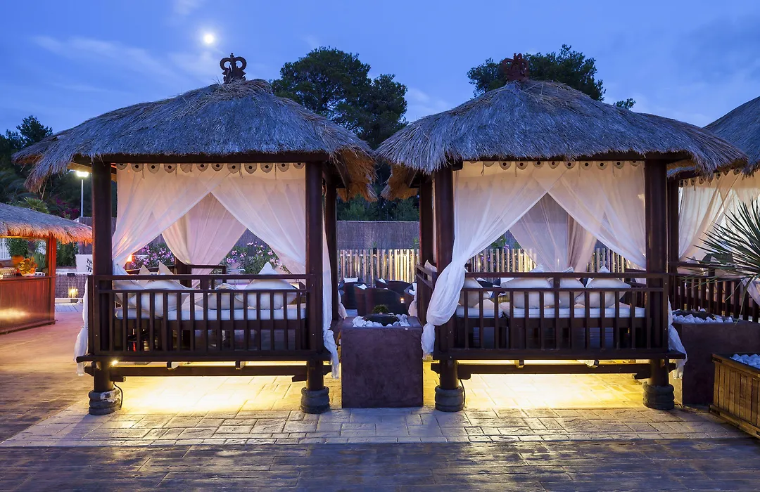 Invisa Hotel Club Cala Blanca-1