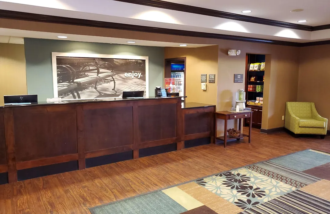 Hampton Inn Stow-1