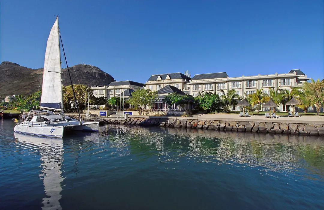 Le Suffren Hotel & Marina-1