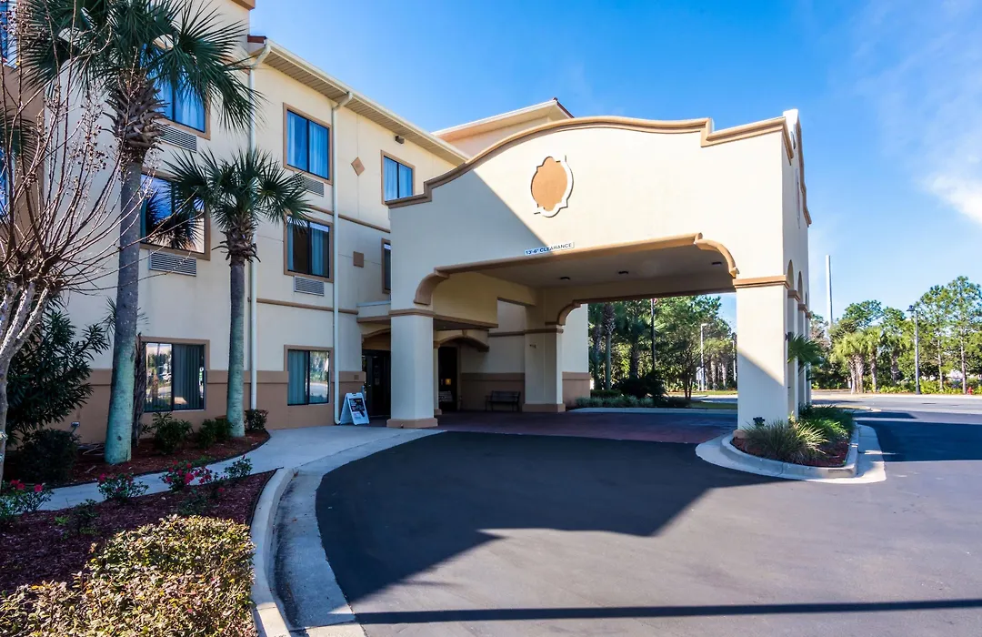Comfort Suites-1