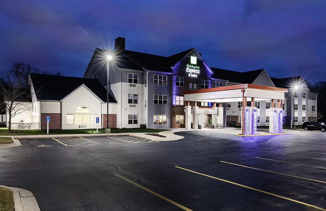 Holiday Inn Express & Suites Zion By Ihg - Great Lakes-Free Breakfast And Naval Base Shuttle-1