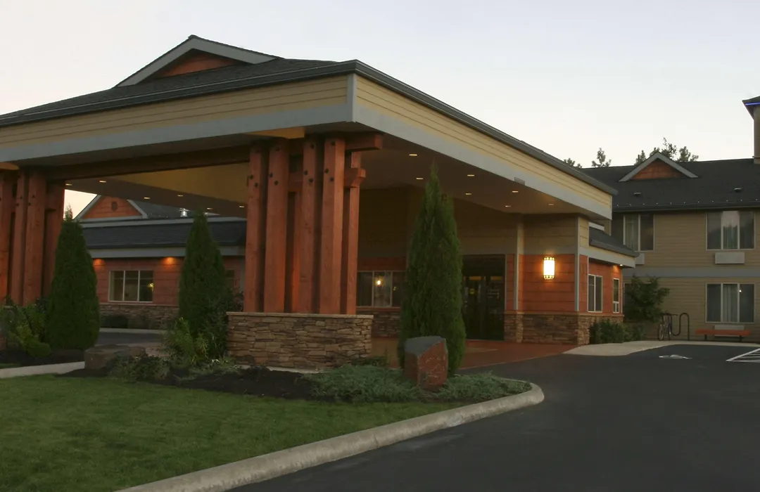 Best Western Snowcap Lodge-1