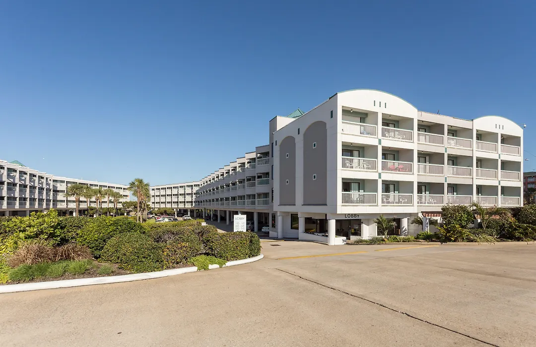 Casa Del Mar Beachfront Suites-1
