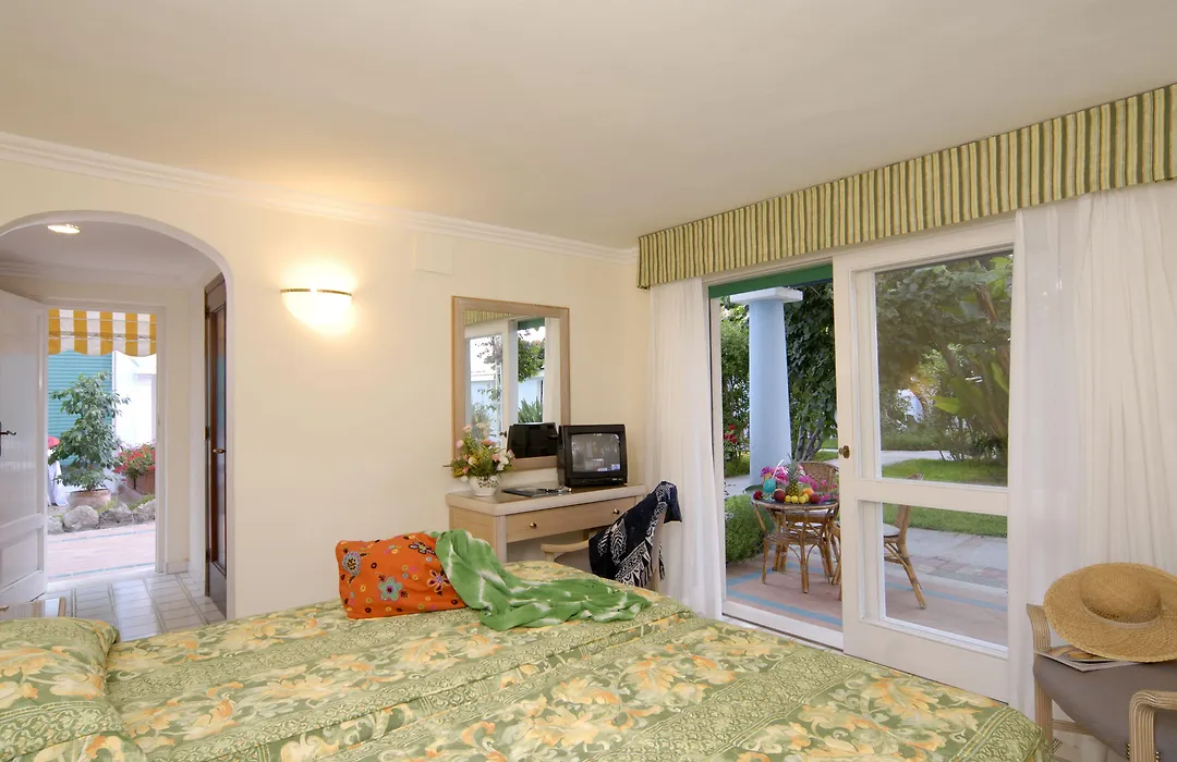 Hotel Continental Mare-1