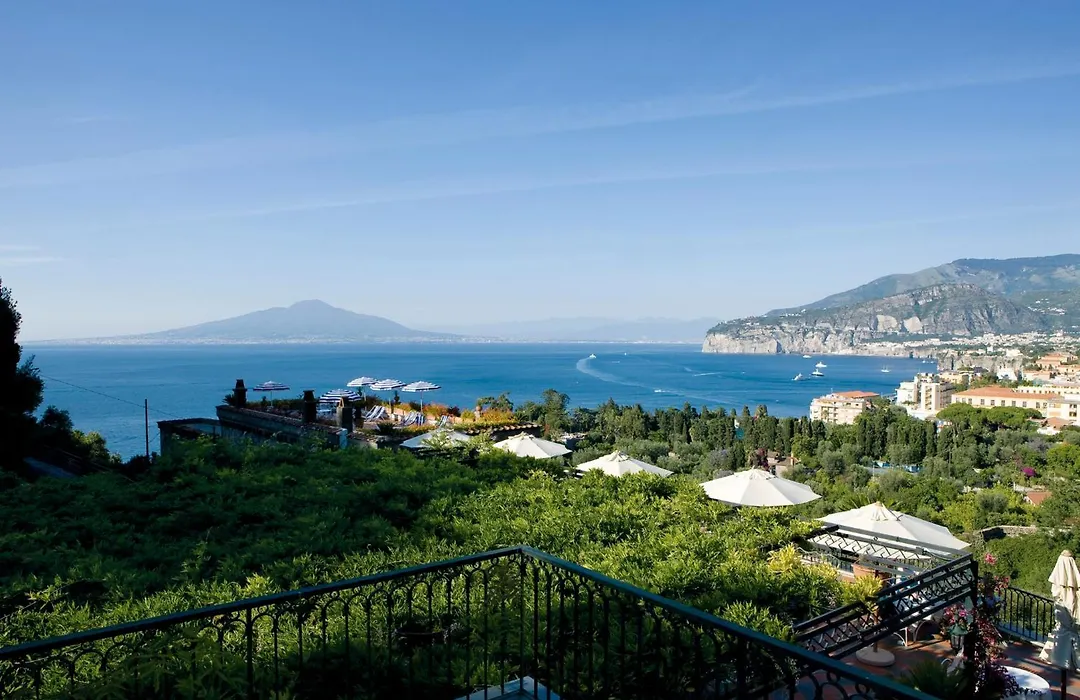 Grand Hotel Capodimonte-1