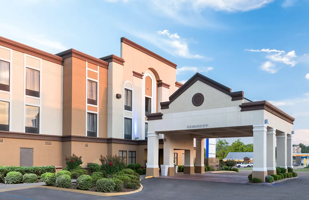 Holiday Inn Express & Suites - Grenada By Ihg-1