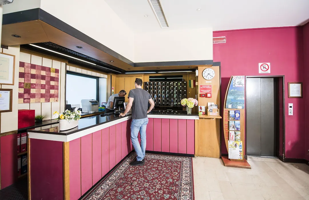 Hotel Fortuna-1
