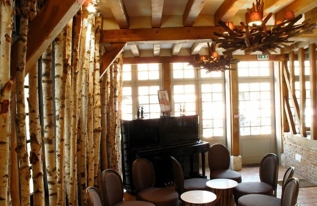 Hotel La Licorne & Spa-1