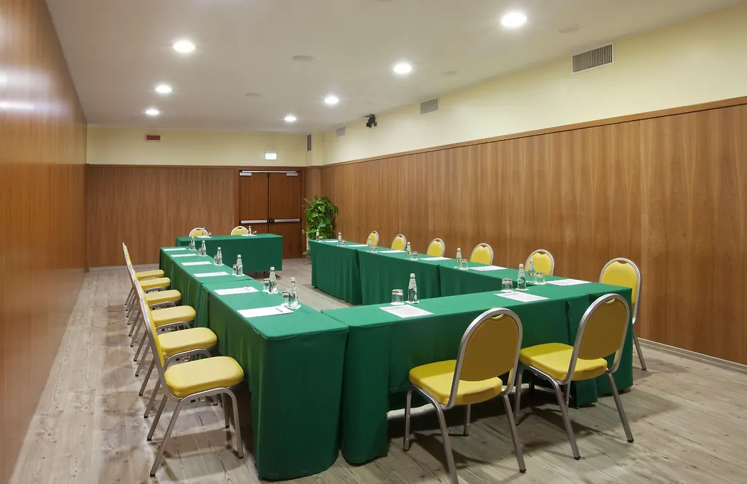 Holiday Inn Cagliari By Ihg-1