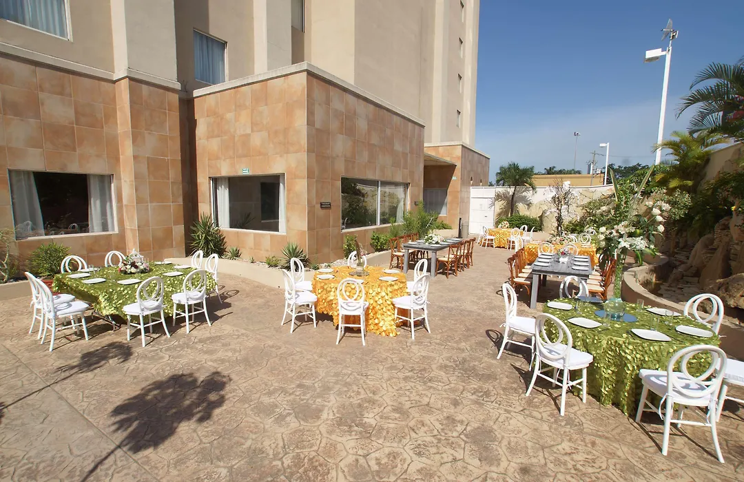 Hampton Inn Tampico Airport-1