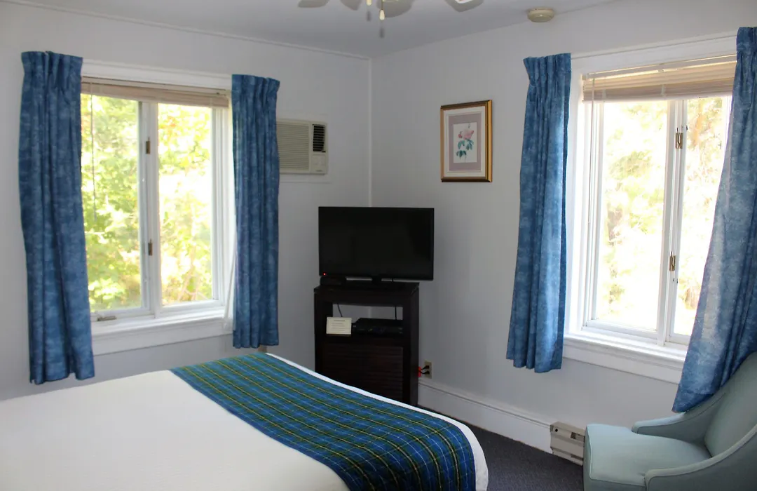 Braeside Country Inn-1