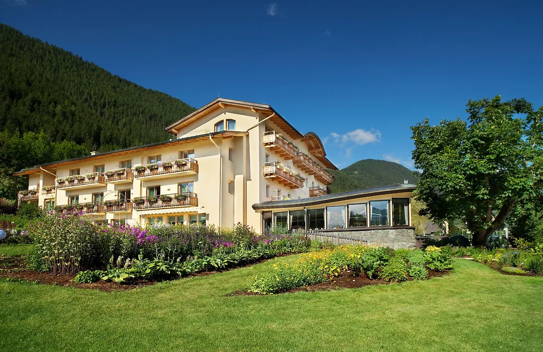Strandhotel Am Weissensee-1