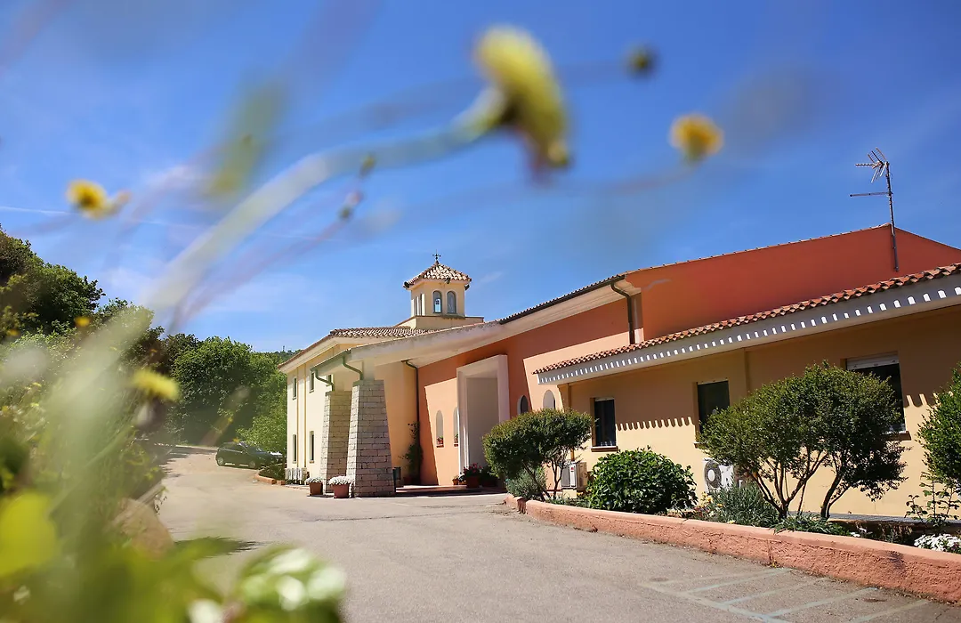 Pausania Inn-1