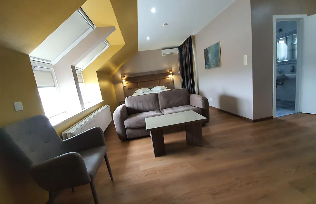 Hotel Midi-Zuid-1