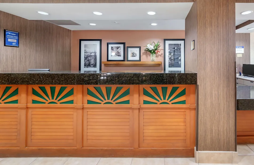 Best Western Plus Kendall Hotel & Suites-1