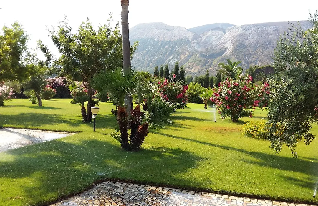 Hotel Garden-1
